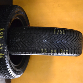 Használt Téli Pirelli Cinturato Winter (R2) gumiabroncs (205 / 60 / R16)