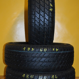 Használt Nyári Pirelli P6000 (R) gumiabroncs (185 / 60 / R14)